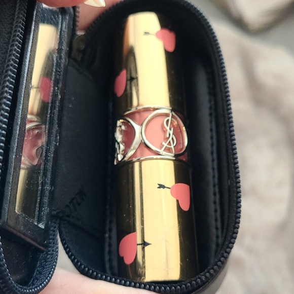 Lipstick Case - Picture 1 of 5